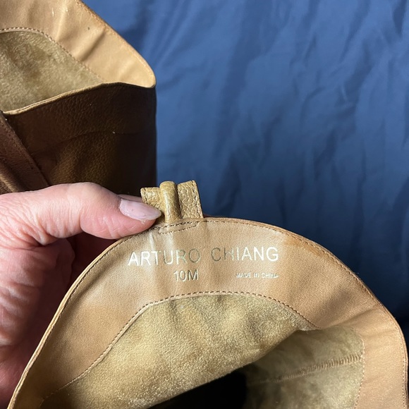 Arturo Chiang size 10M boots for women. - Picture 8 of 10